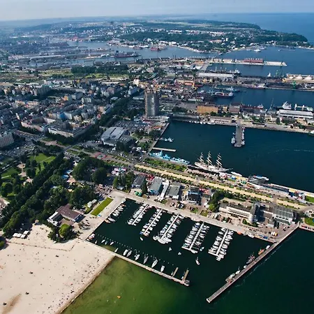 Tasha Aparts Apartamento Gdynia